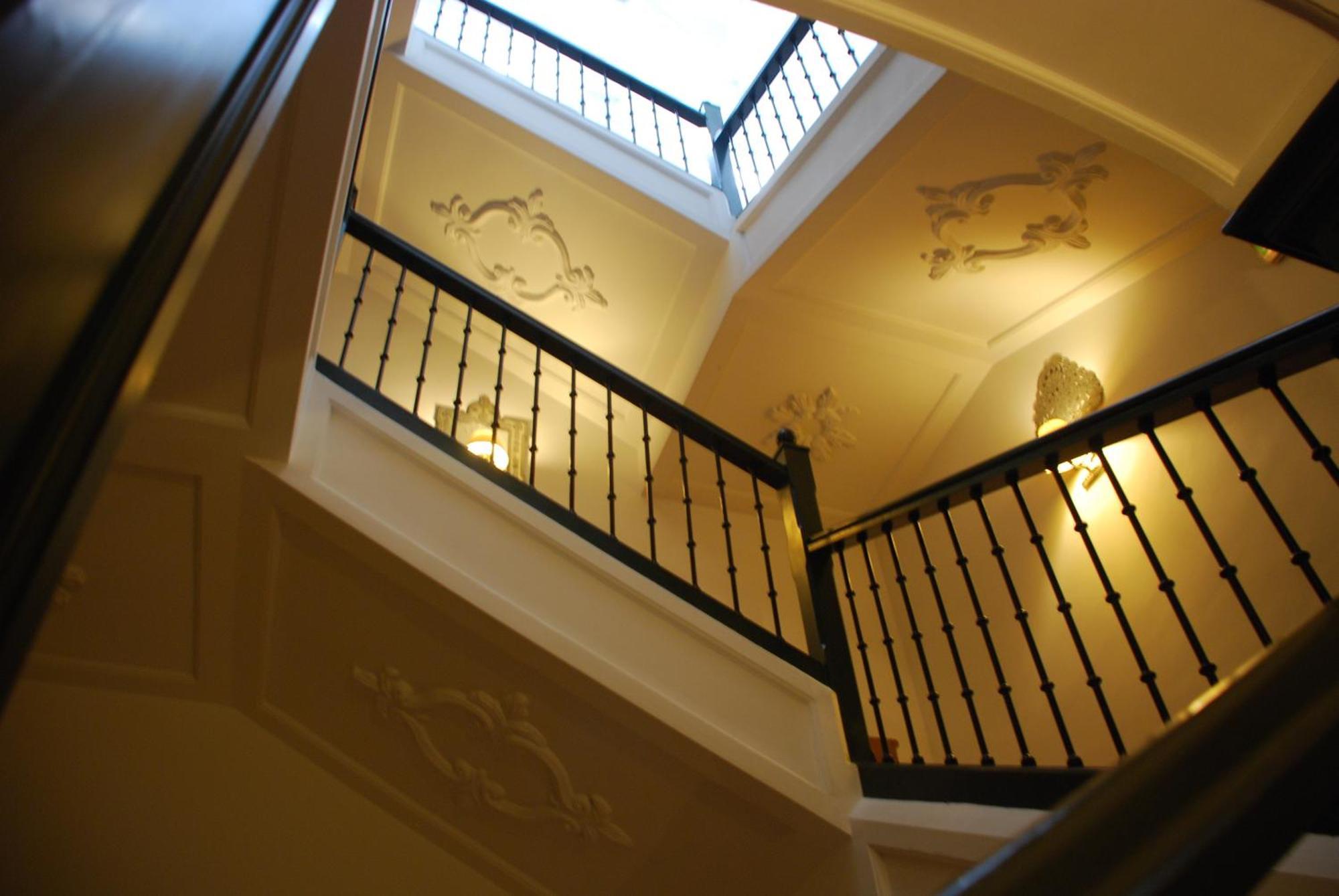 Hotel Leonor De Aquitania Cuenca  Zewnętrze zdjęcie