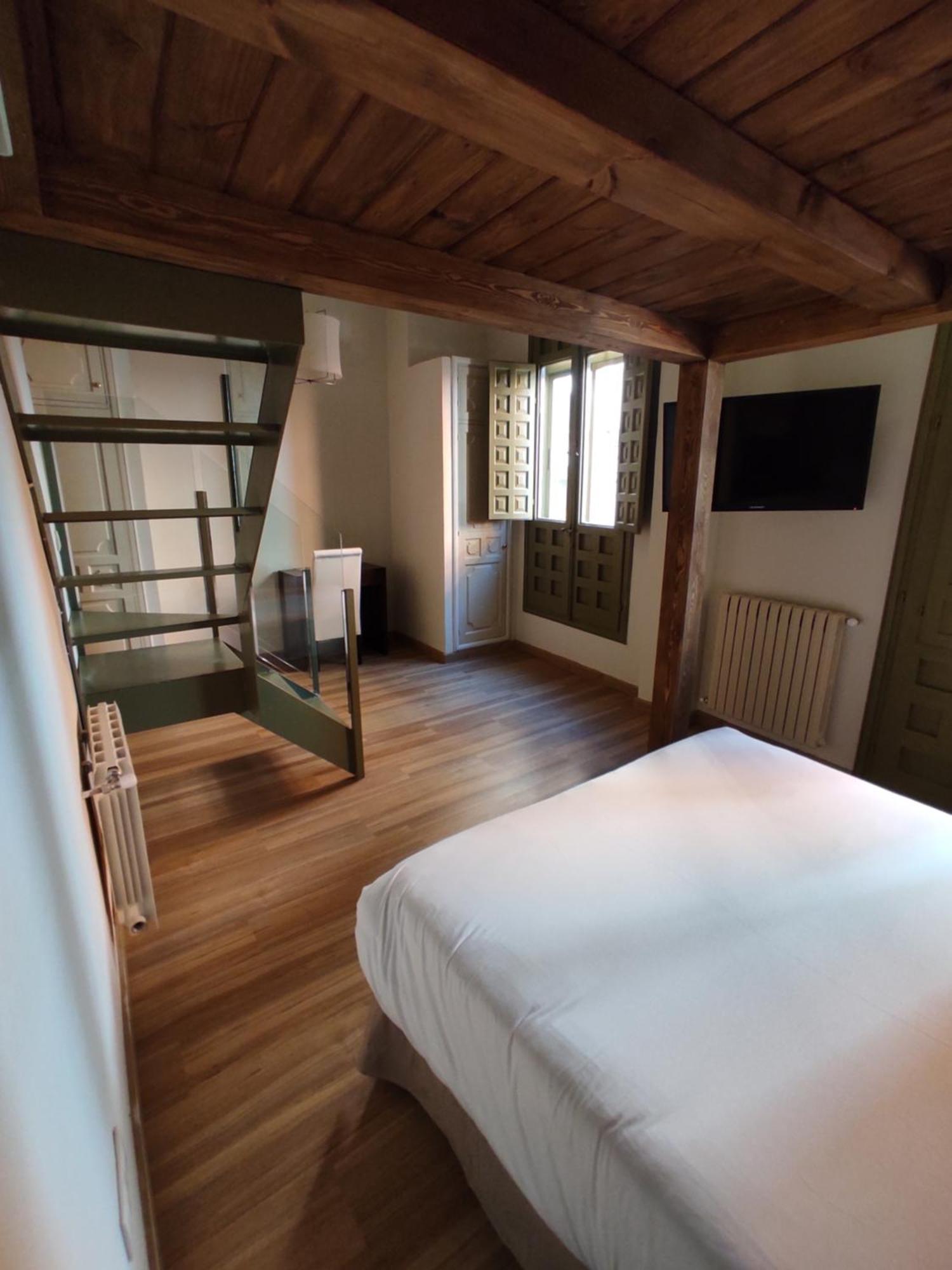 Hotel Leonor De Aquitania Cuenca  Zewnętrze zdjęcie