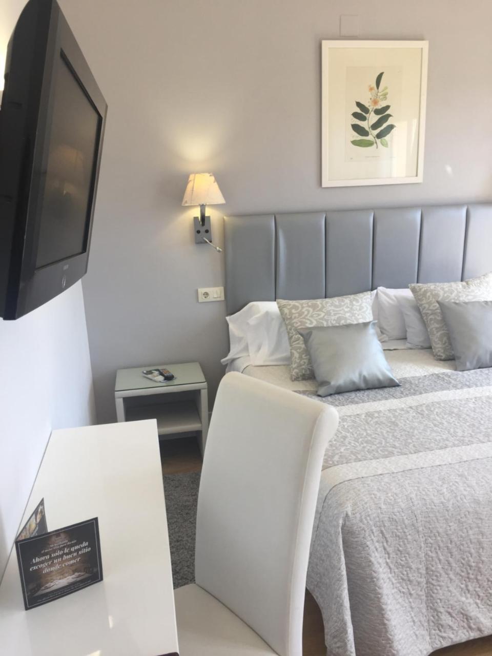Hotel Leonor De Aquitania Cuenca  Zewnętrze zdjęcie