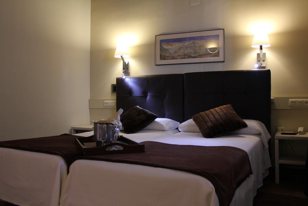 Hotel Leonor De Aquitania Cuenca  Zewnętrze zdjęcie